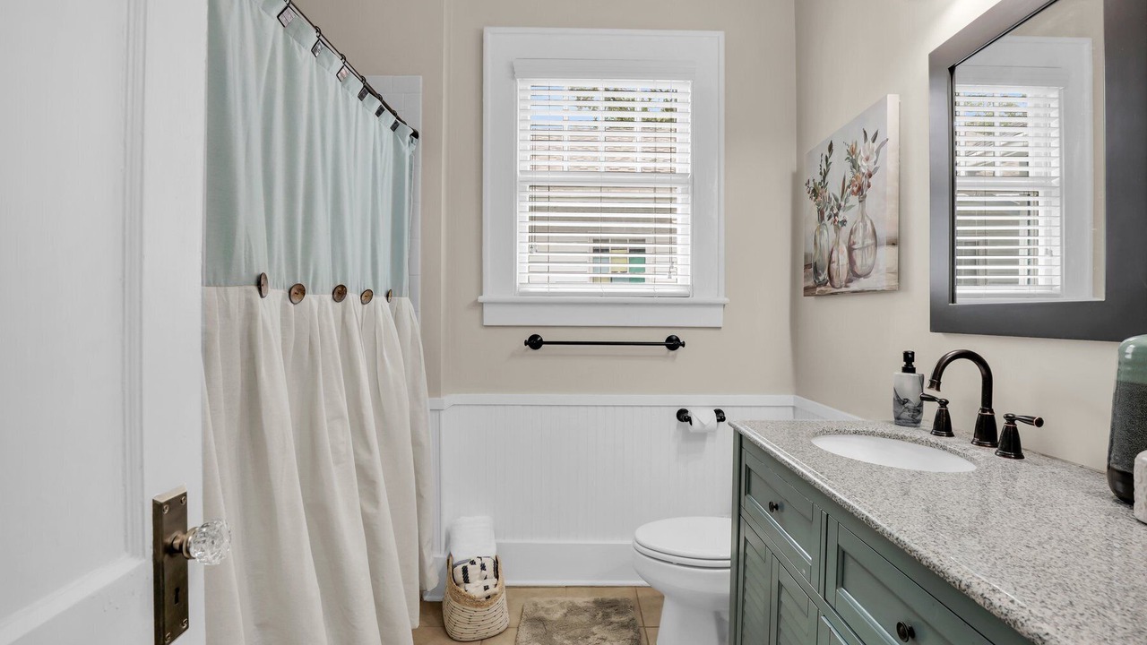 Photo of Bathroom in Chatham Crescent
