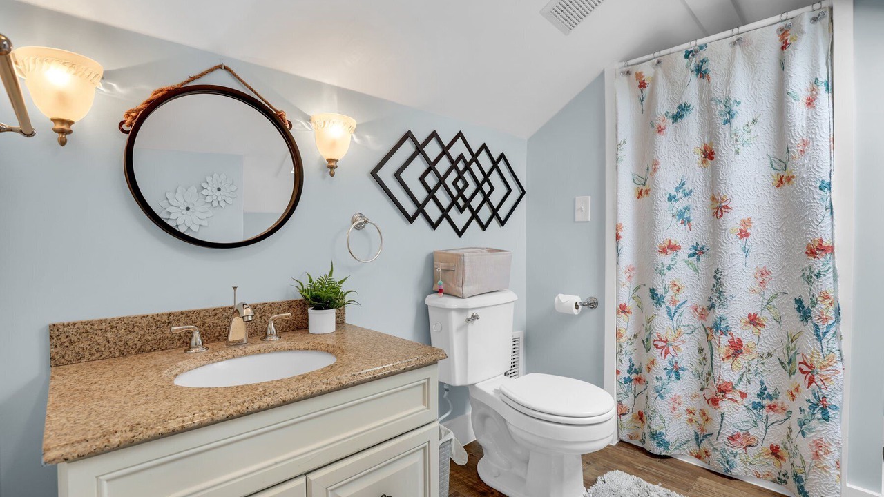 Photo of Bathroom in Chatham Crescent