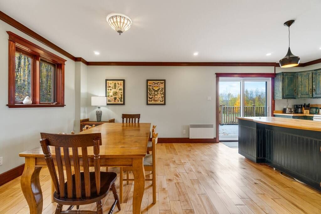 Photo of Livingroom in St-Francois-de-l'Ile-d'Orleans