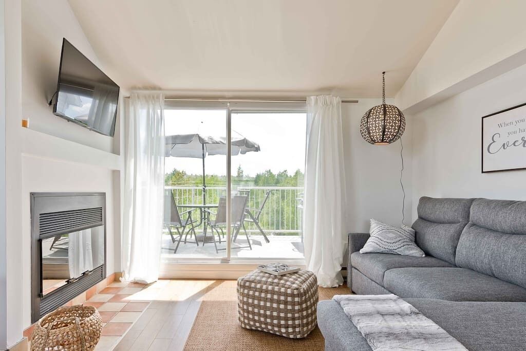 Photo of Livingroom in Magog