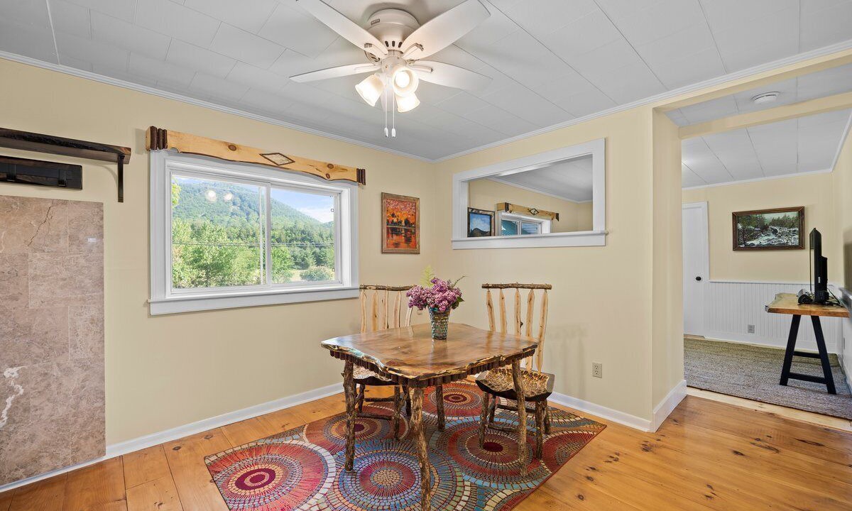 Photo of Livingroom in Warrensburg