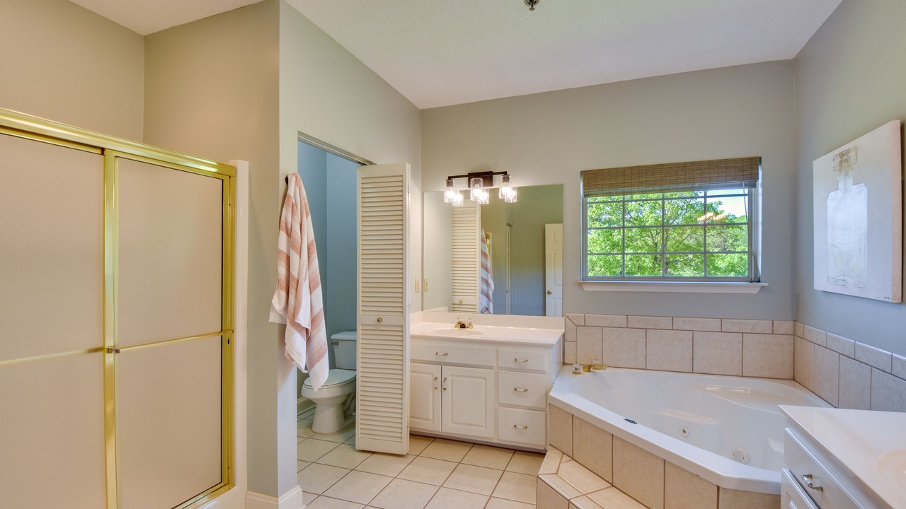 Photo of Bathroom in Clayton