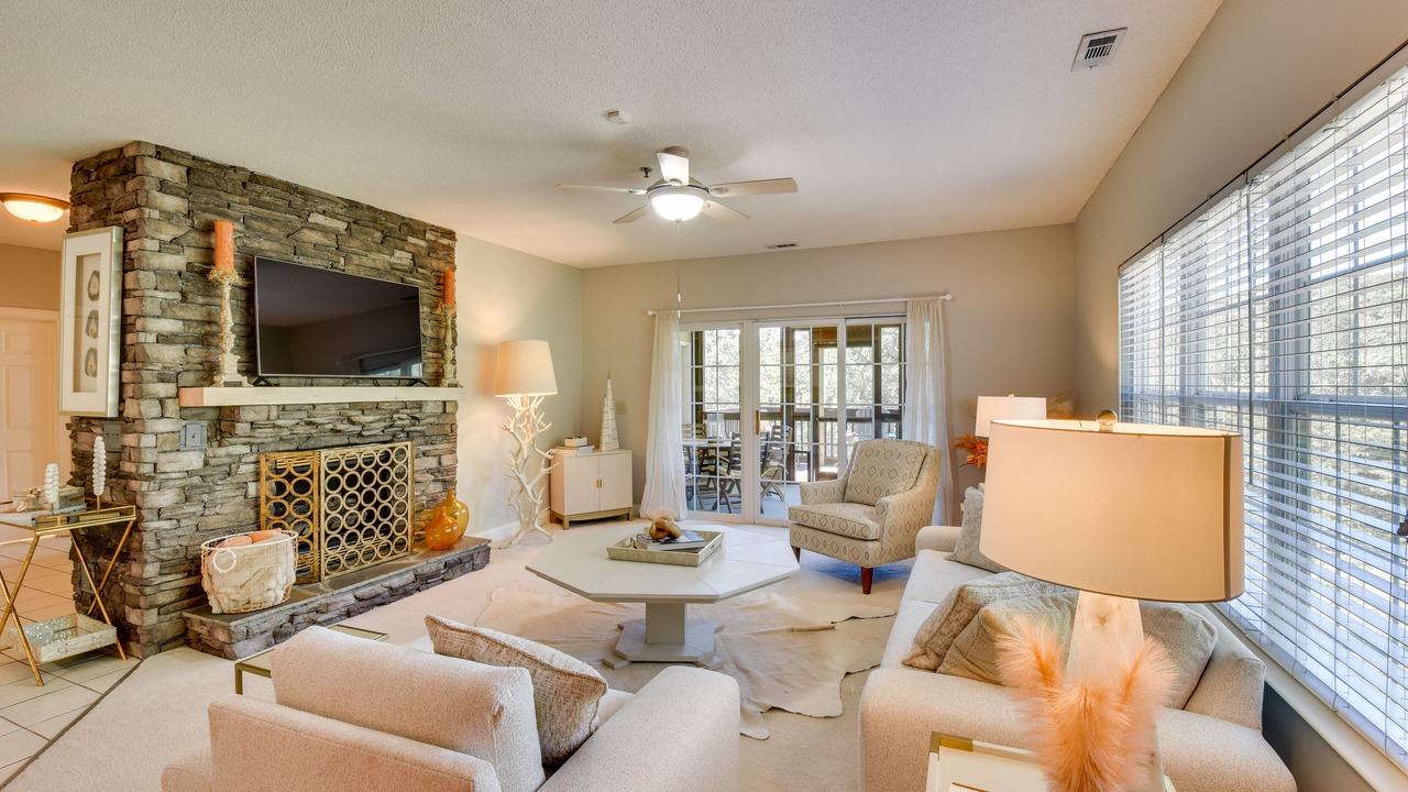 Photo of Livingroom in Clayton