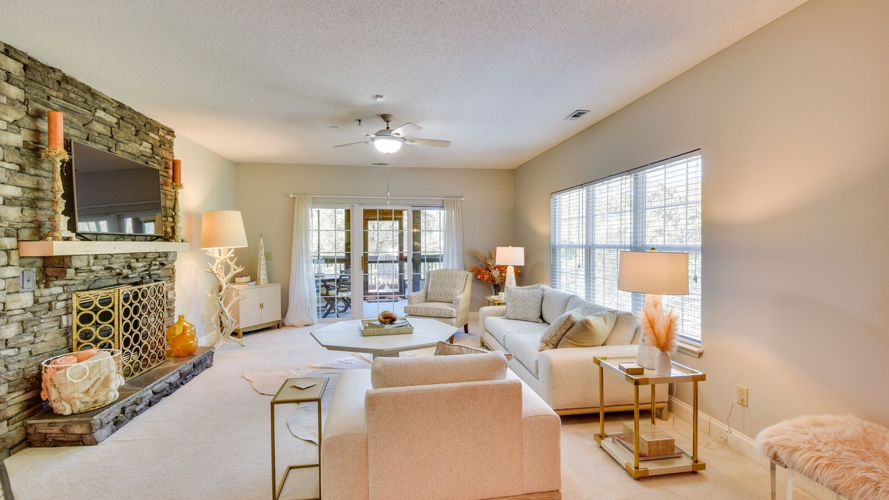 Photo of Livingroom in Clayton