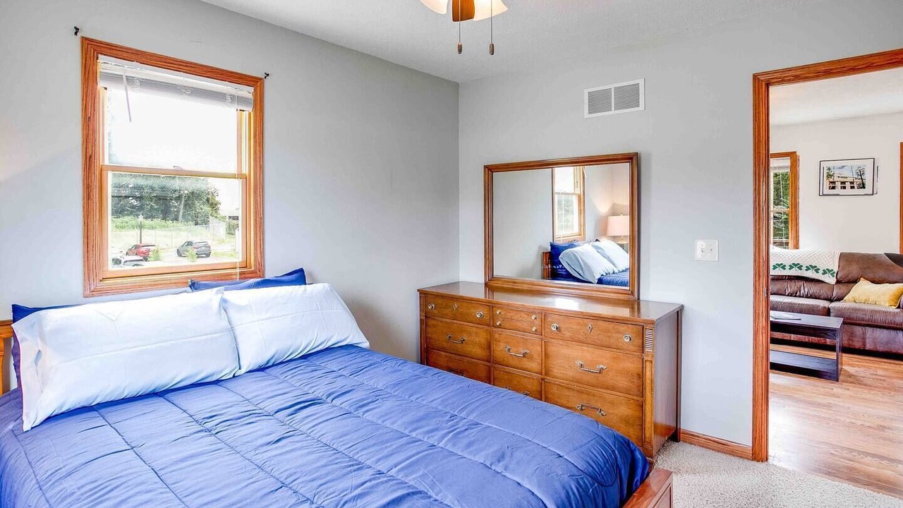Photo of Bedroom in Notre Dame