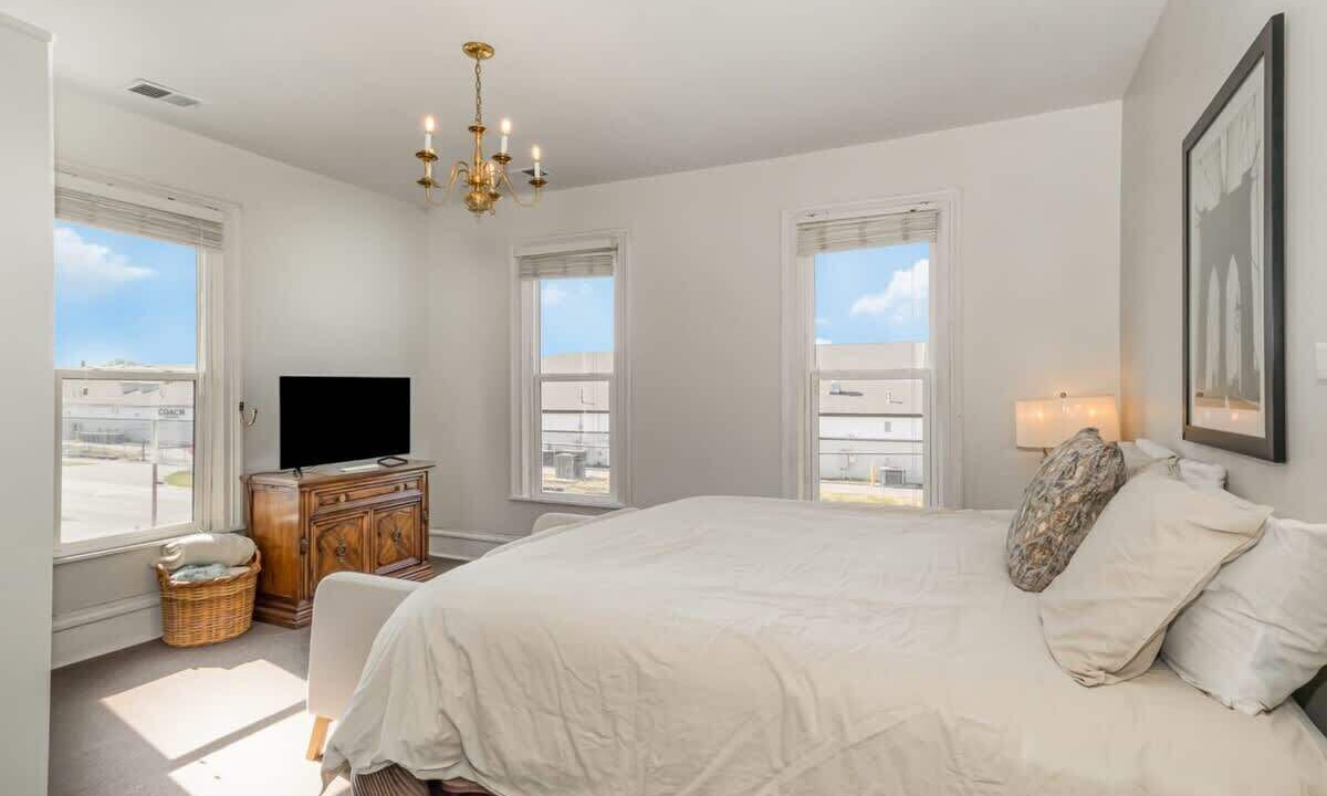 Photo of Bedroom in Michigan City
