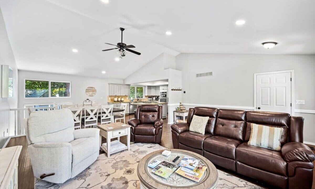 Photo of Livingroom in Post Falls