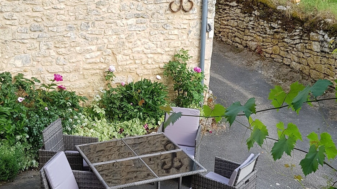 Photo of Patio Balcony in Campagne