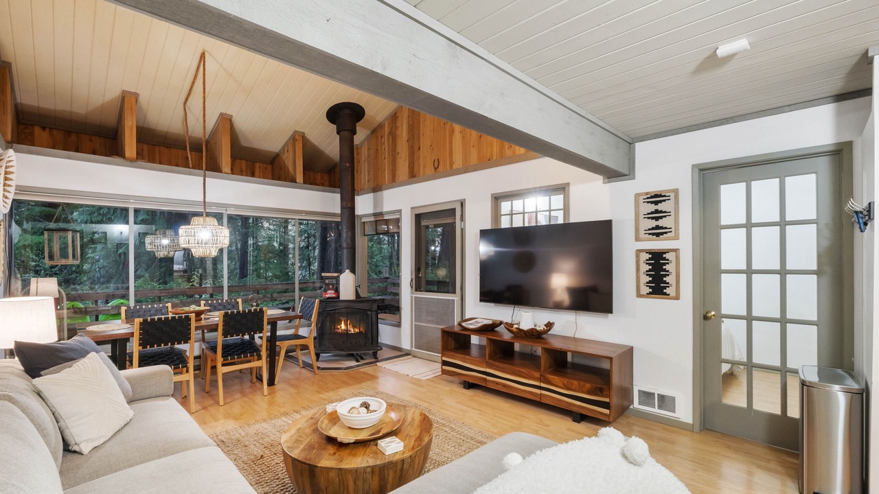 Photo of Livingroom in Burley