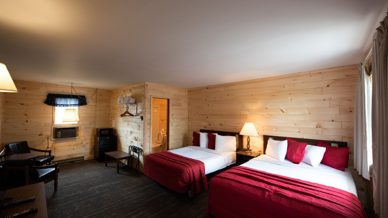 Photo of Bedroom in Mackinaw City