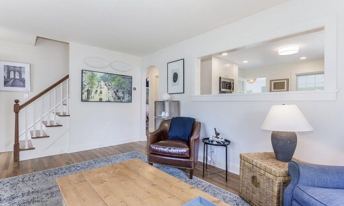 Photo of Bedroom in Black Rock Historic District