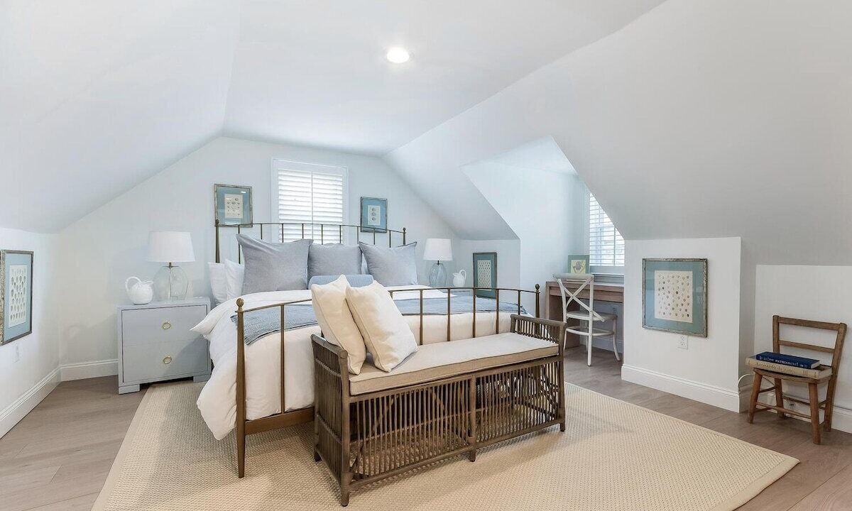 Photo of Bathroom in Black Rock Historic District