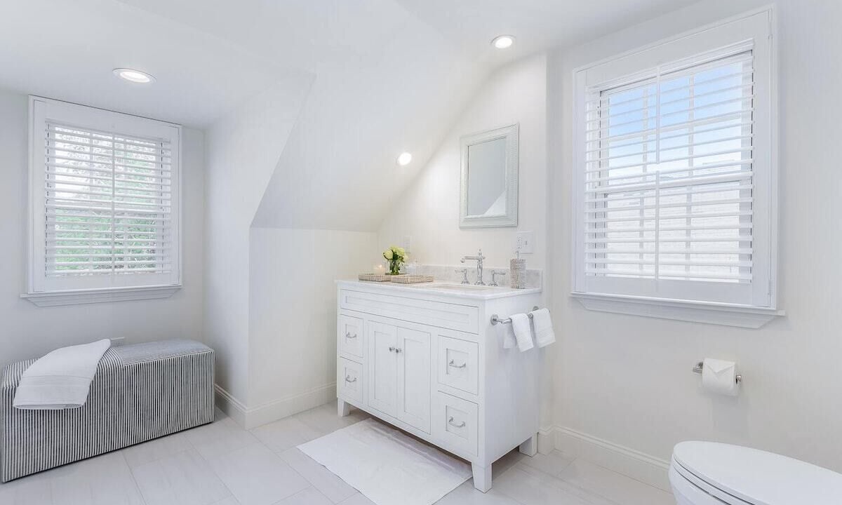 Photo of Bathroom in Black Rock Historic District