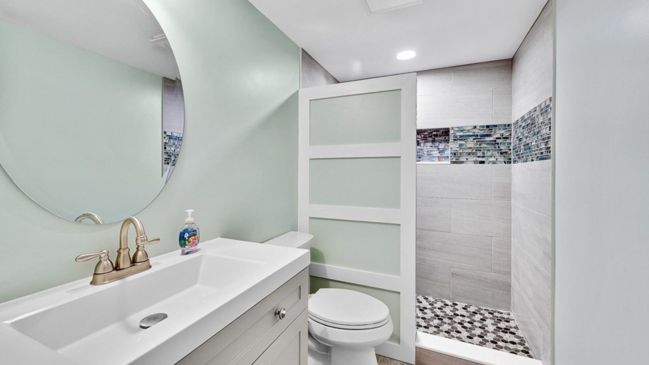 Photo of Bathroom in Fernandina Beach