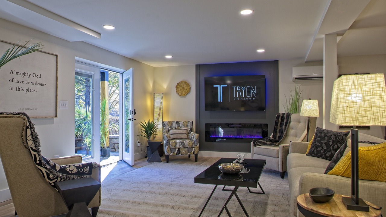 Photo of Livingroom in Landrum