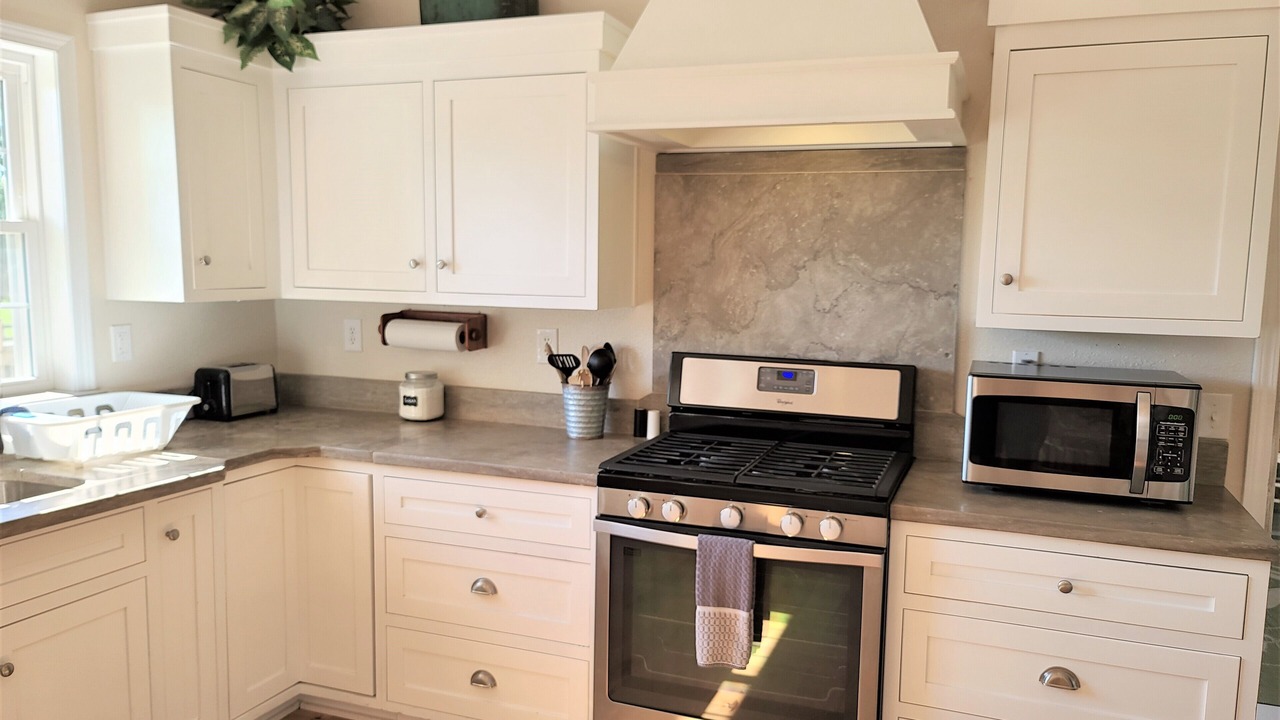 Photo of Kitchen in Brookline Station