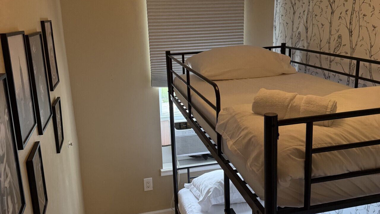 Photo of Bedroom in Communipaw