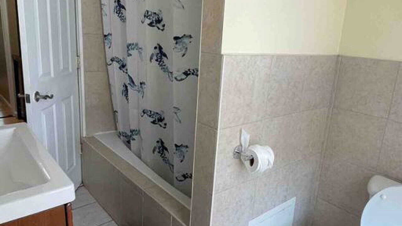 Photo of Bathroom in Communipaw