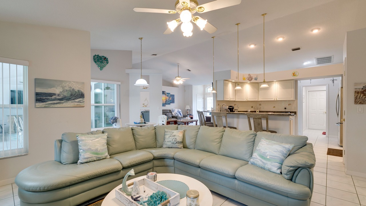 Photo of Livingroom in Spring Hill