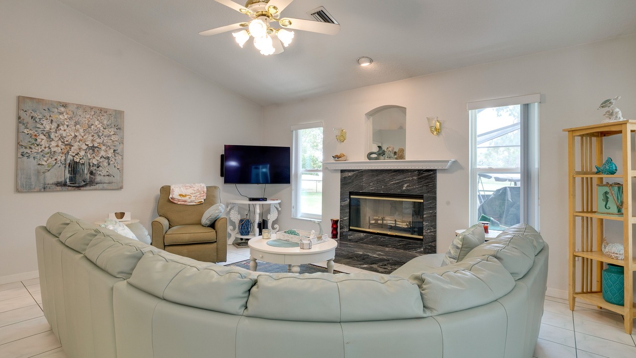 Photo of Livingroom in Spring Hill