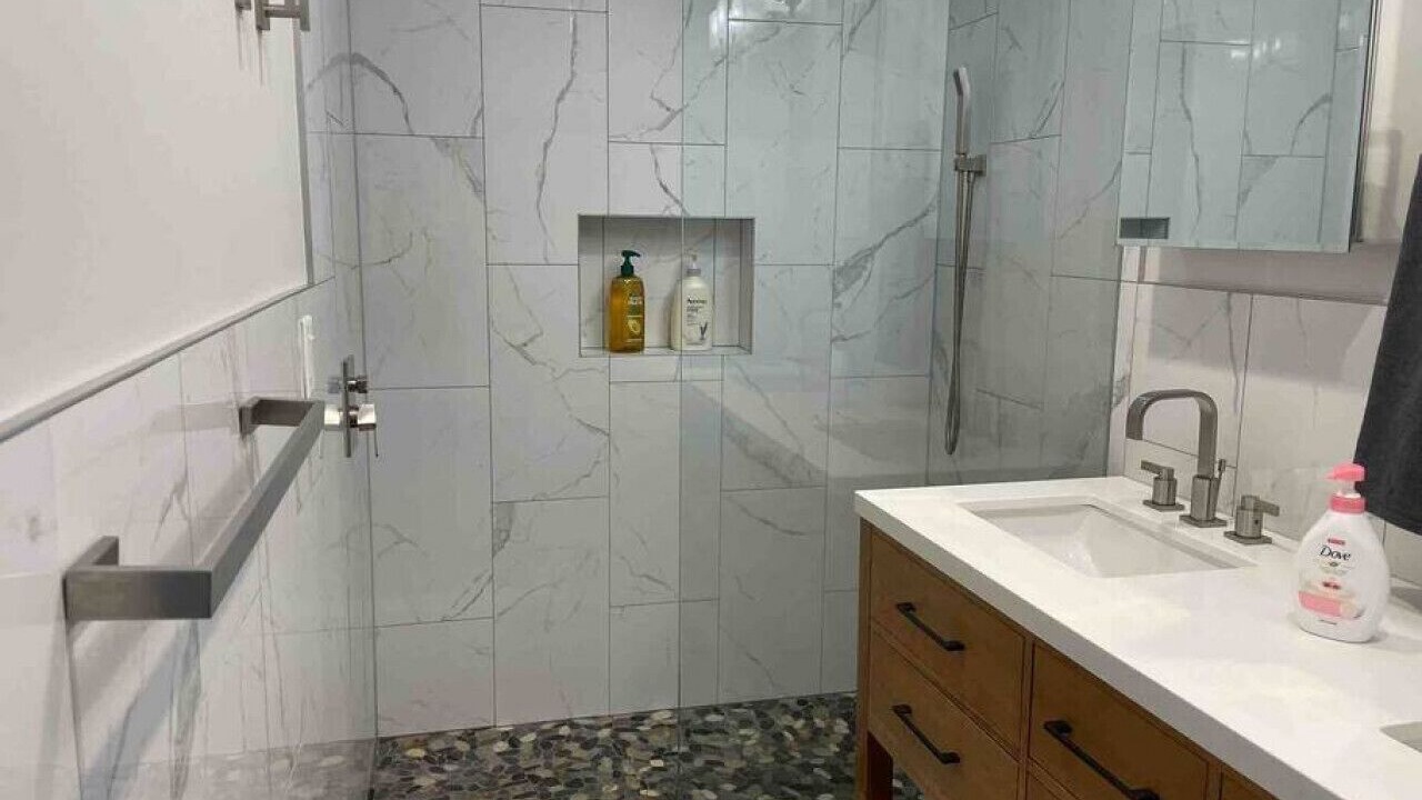 Photo of Bathroom in Communipaw