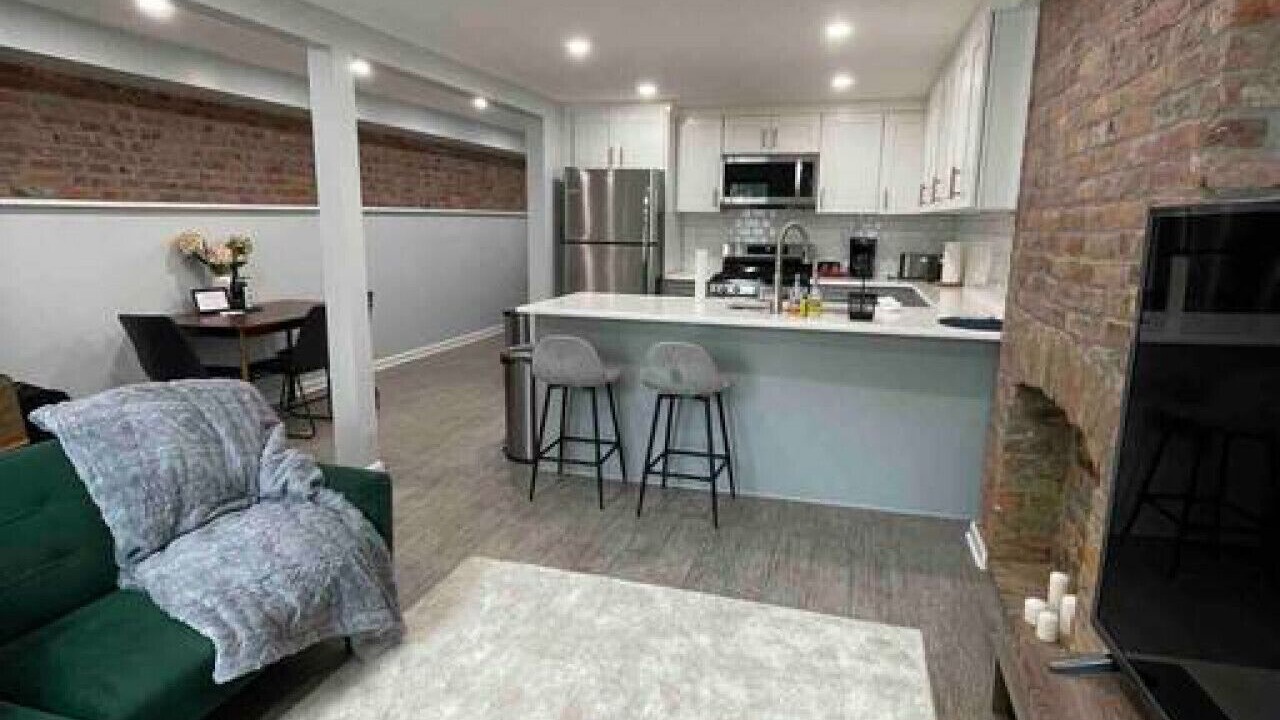 Photo of Livingroom in Communipaw