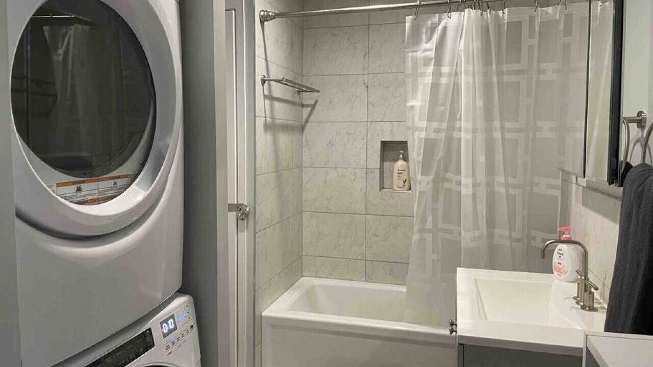 Photo of Bathroom in Communipaw