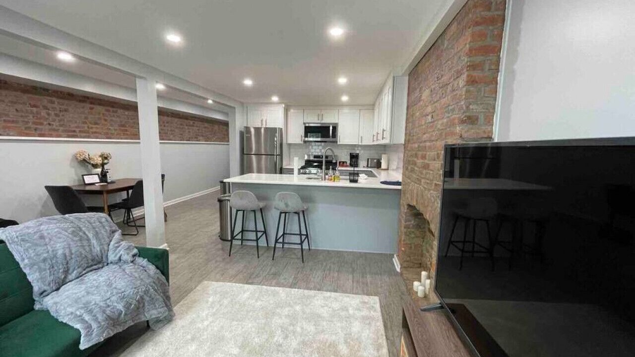 Photo of Livingroom in Communipaw
