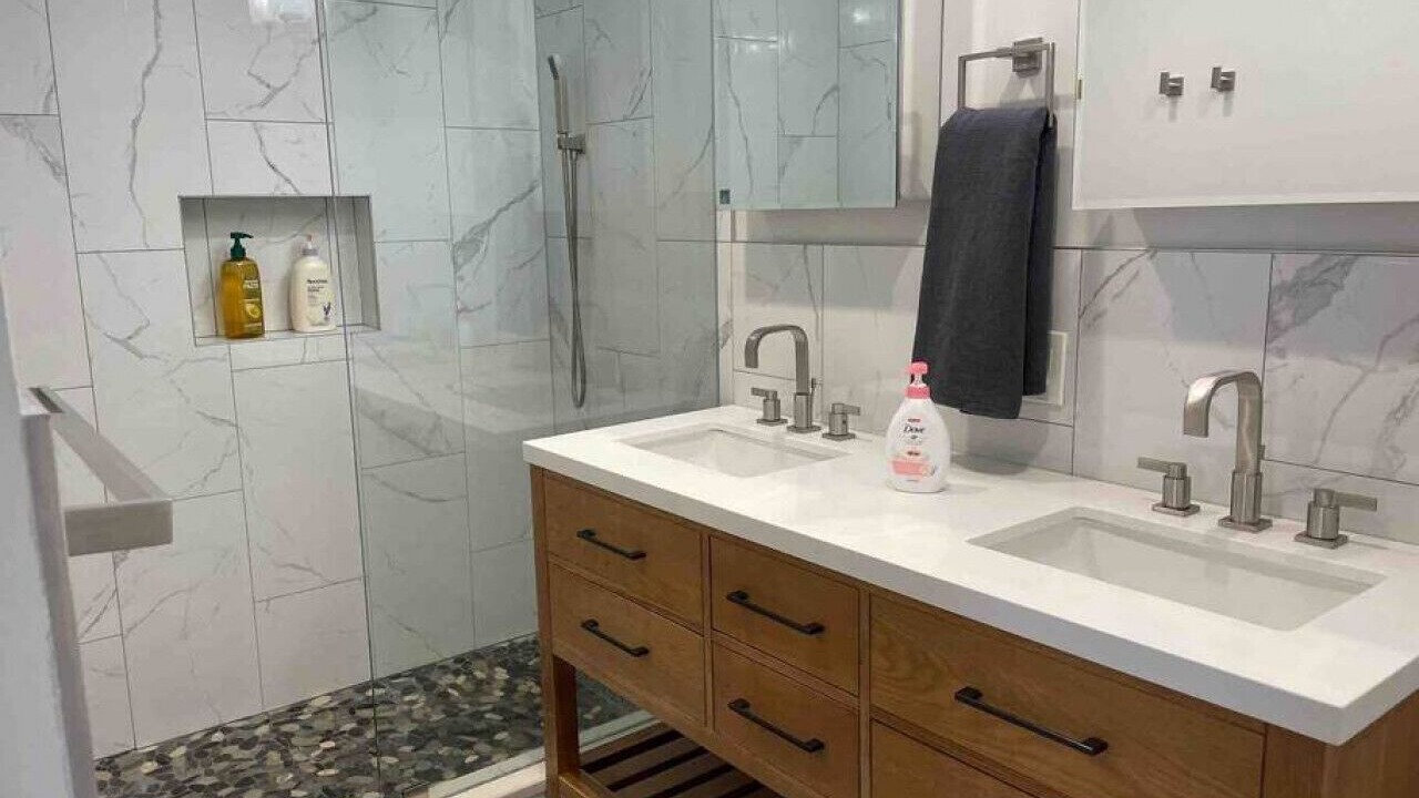 Photo of Bathroom in Communipaw