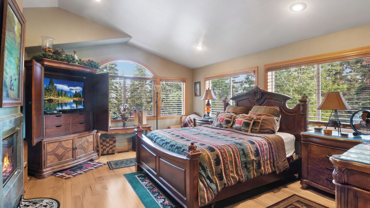 Photo of Bedroom in Carnelian Bay