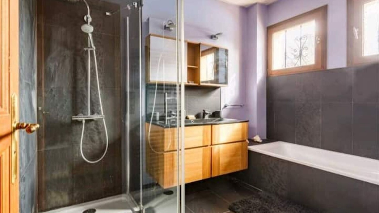 Photo of Bathroom in Corbeil-Essonnes