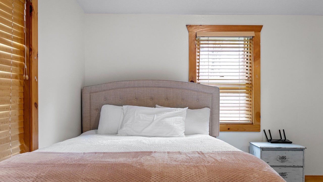 Photo of Bedroom in Holcombe