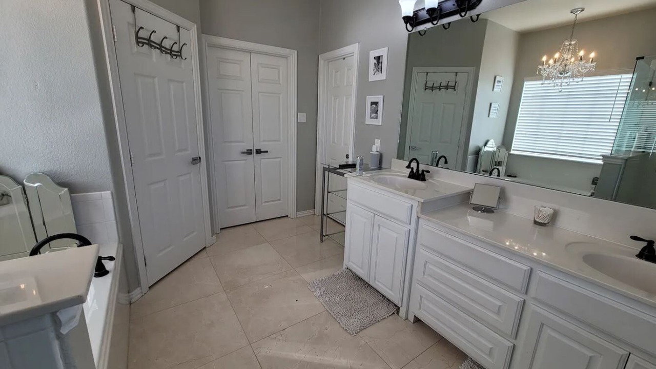 Photo of Bathroom in Frisco