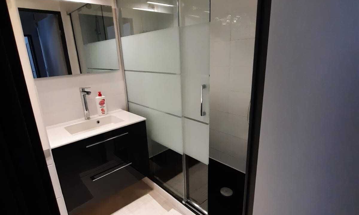 Photo of Bathroom in Quai de la Fosse