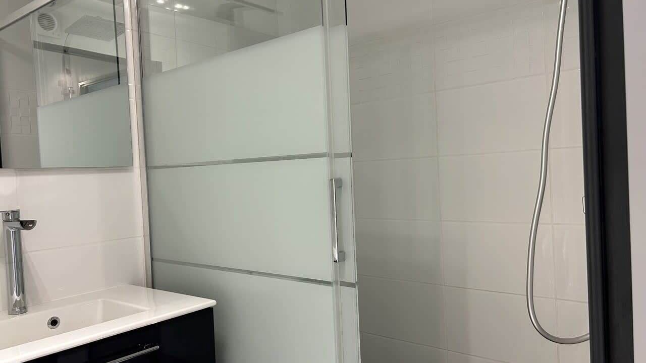 Photo of Bathroom in Quai de la Fosse