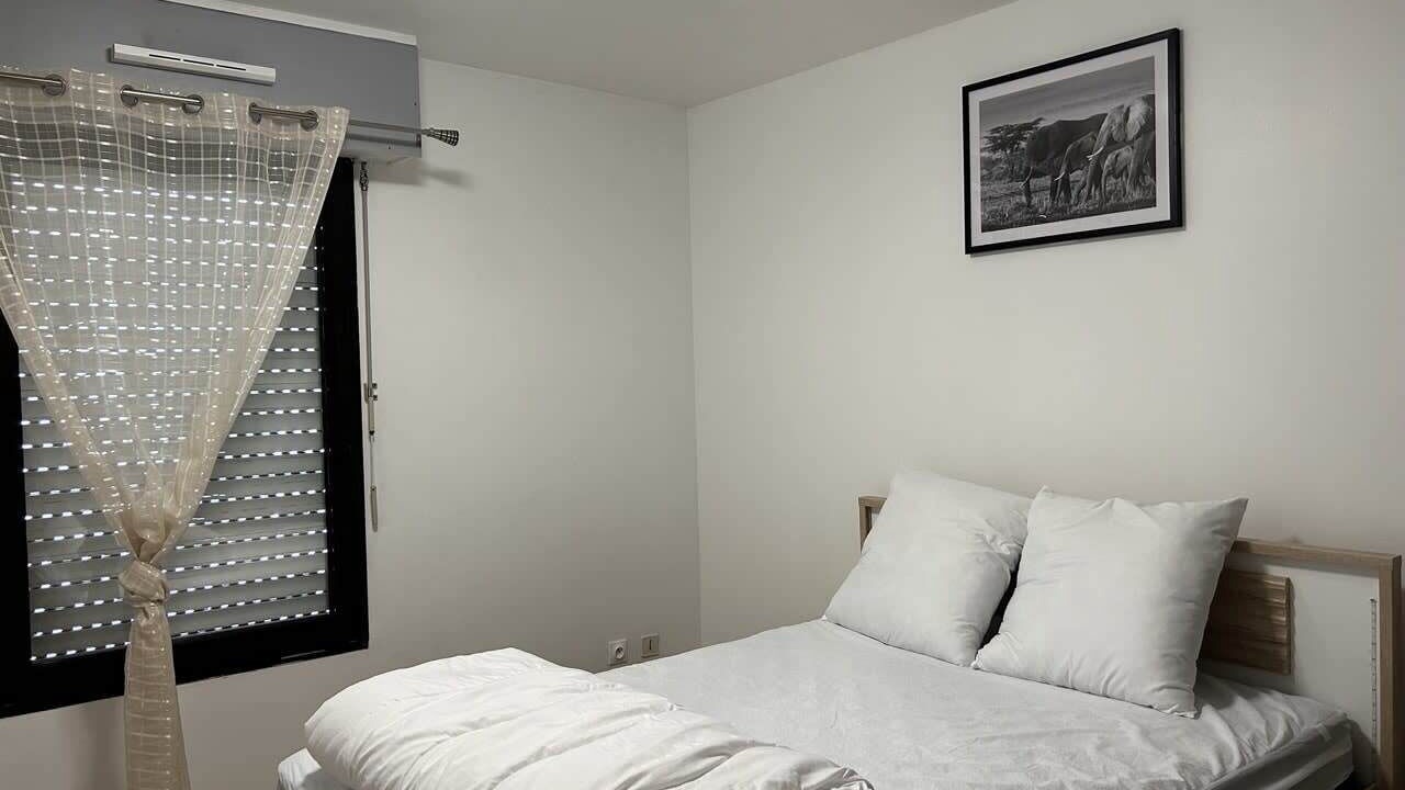 Photo of Bedroom in Quai de la Fosse