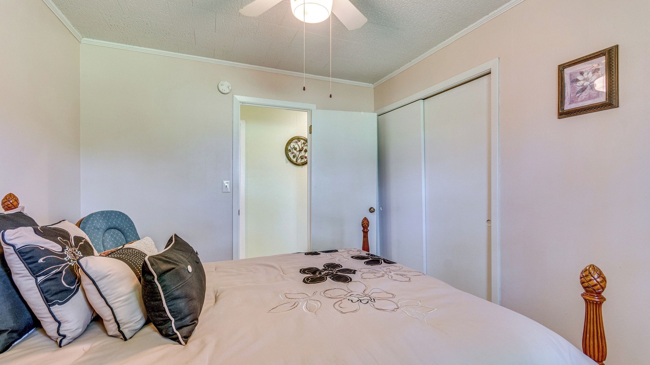 Photo of Bedroom in Centerville