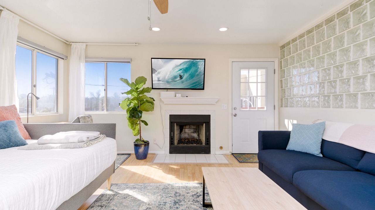 Photo of Bedroom in South Mission Beach