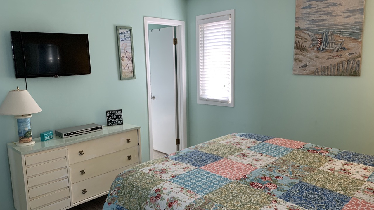 Photo of Bedroom in Beach Haven Park