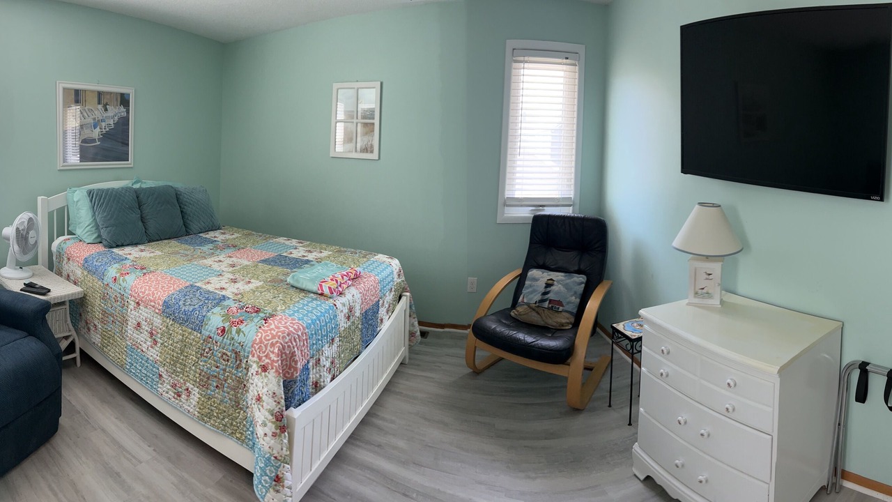 Photo of Bedroom in Beach Haven Park