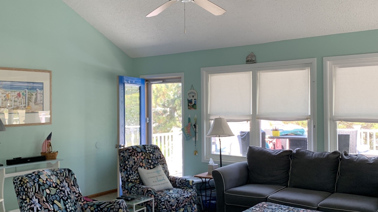 Photo of Livingroom in Beach Haven Park