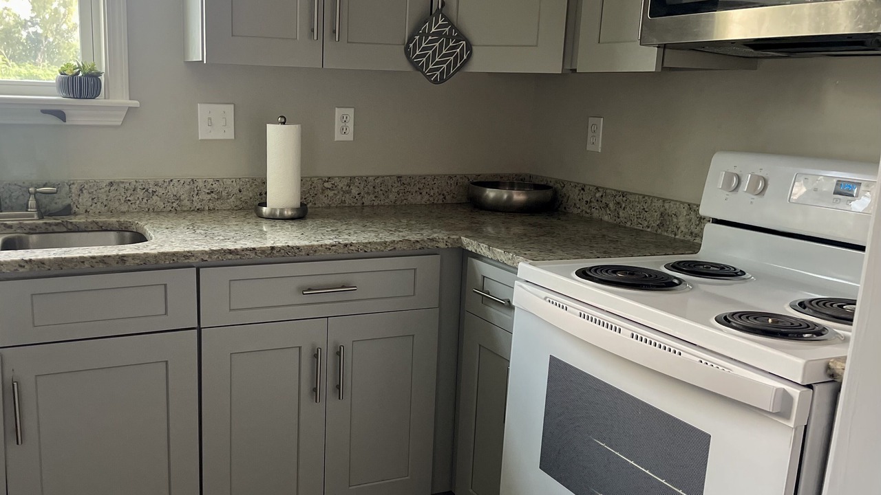 Photo of Kitchen in Kenner - Louis Armstrong International Airport