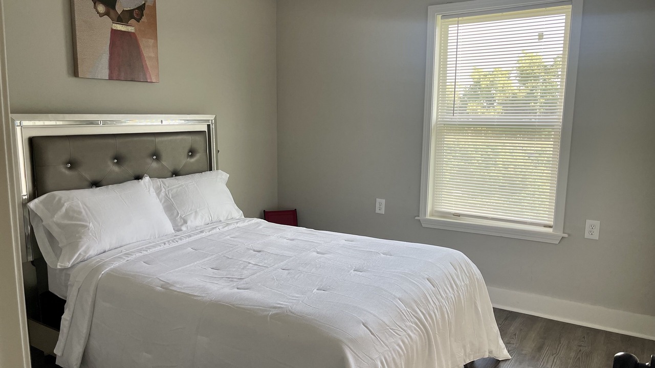 Photo of Bedroom in Kenner - Louis Armstrong International Airport