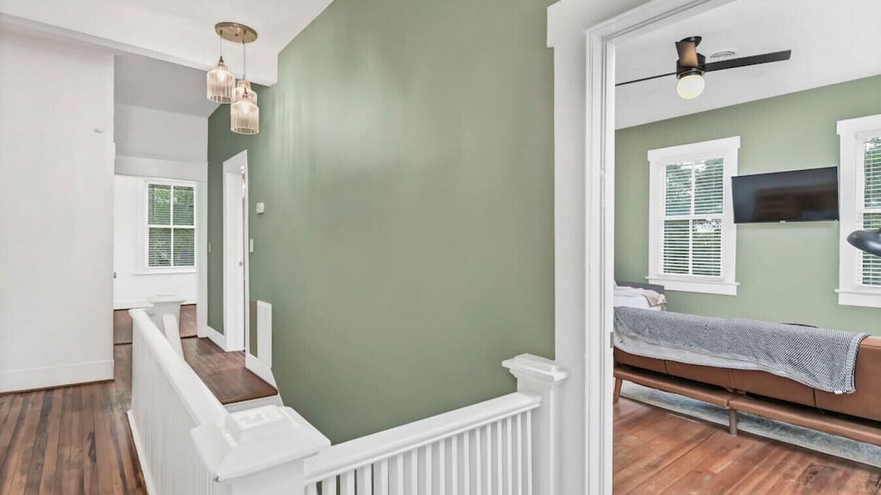 Photo of Others in Columbia