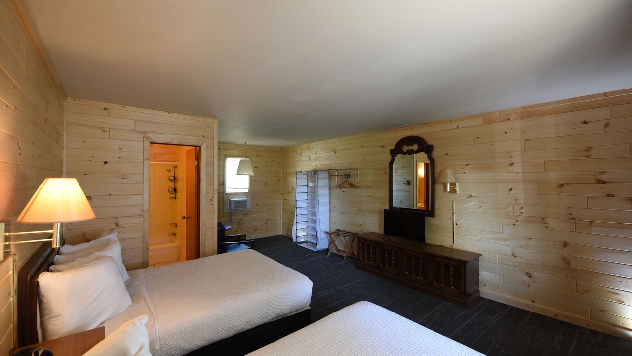 Photo of Bedroom in Mackinaw City
