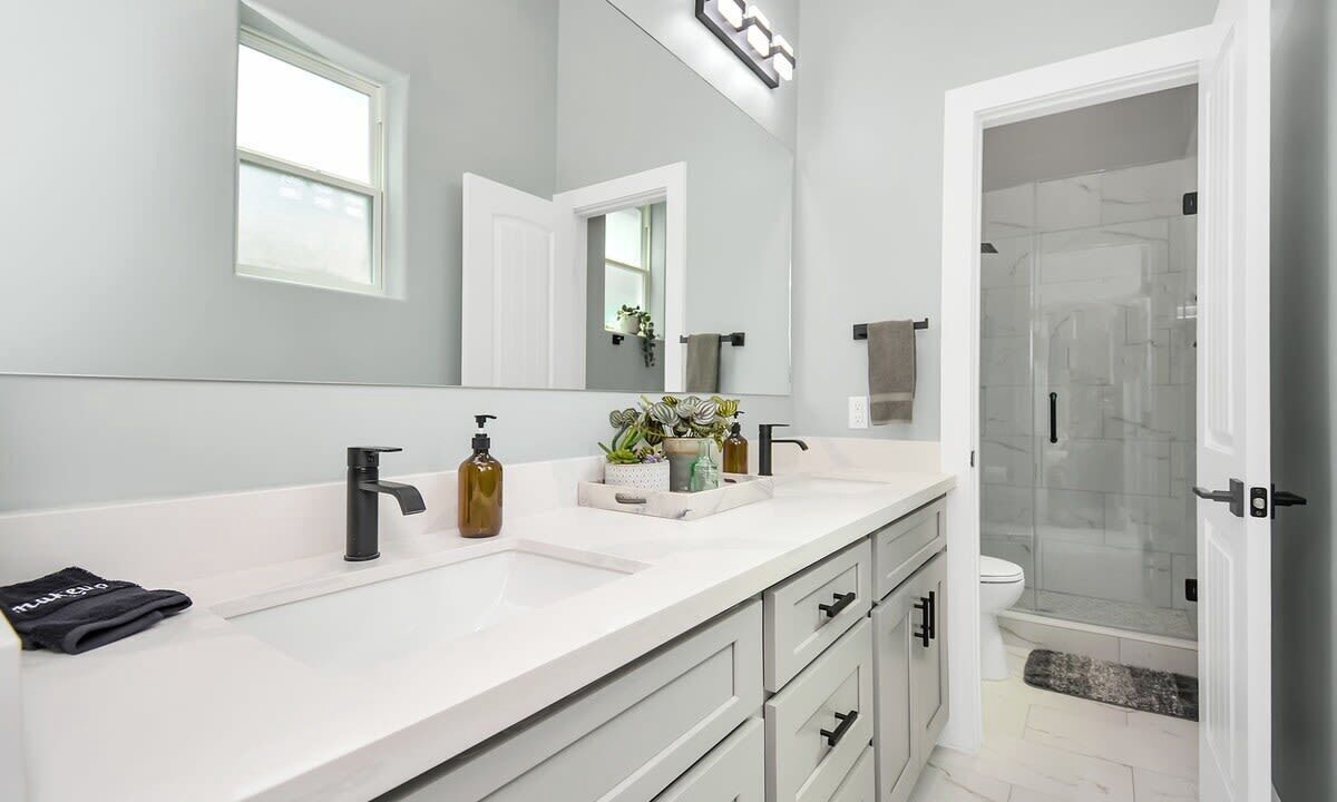 Photo of Bathroom in South Central Houston
