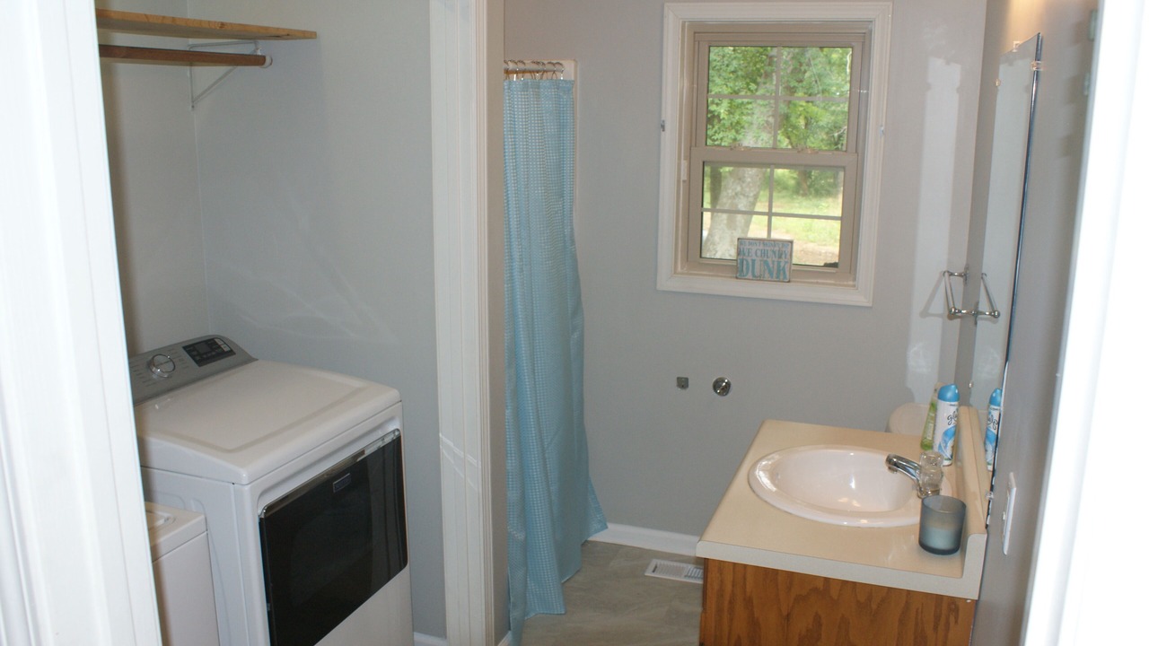 Photo of Bathroom in Smyrna