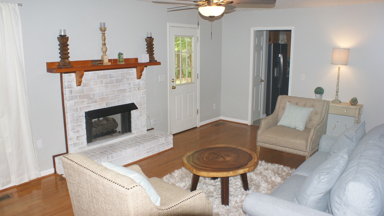 Photo of Livingroom in Smyrna