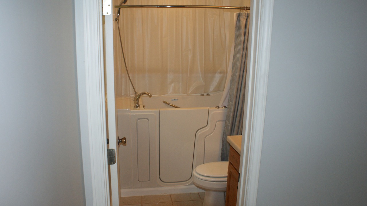 Photo of Bathroom in Smyrna