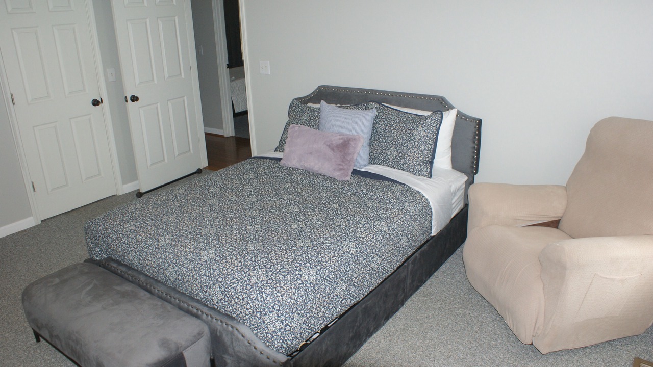 Photo of Bedroom in Smyrna